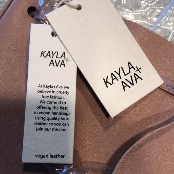 Kayla and Ava Dusty Rose Bucket Bag - Picture 7 of 7